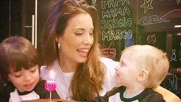 Pilar Rubio celebrando su cumpleaños con sus hijos, Sergio Jr. y Marco