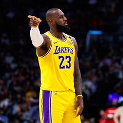 LeBron James y otros deportistas que apoyan a Kamala Harris