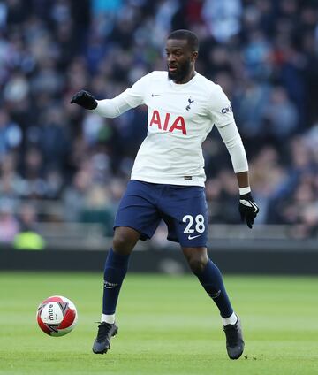 Del Tottenham al Lyon - Coste: Cesión