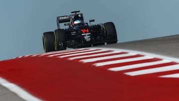 AUSTIN, TX - OCTOBER 21: Fernando Alonso of Spain driving the (14) McLaren Honda Formula 1 Team McLaren MP4-31 Honda RA616H Hybrid turbo on track during practice for the United States Formula One Grand Prix at Circuit of The Americas on October 21, 2016 in Austin, United States. (Photo by Lars Baron/Getty Images) PUBLICADA 09/11/16 NA MA29 4COL