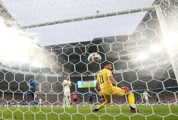 0-1. Luke Shaw marca el primer gol.