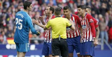 Courtois eyeing the treble: "We want to win all of the competitions we're in"