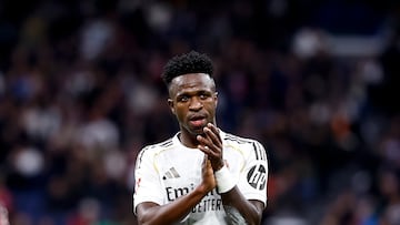 With Vini’s contract running through 2027, Madrid wants clarity soon as pressure builds on and off the field.