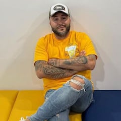 Kiko Rivera lanza su propia marca y le llueven las críticas: "Cantora es mío"