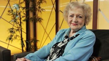 Despu&eacute;s de 10 d&iacute;as de su fallecimiento, las autoridades han revelado la causa de la muerte de la actriz y comediante Betty White. Aqu&iacute; toda la informaci&oacute;n.