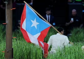 La historia detrás de ‘Lo que le pasó a Hawaii’, la canción protesta de Bad Bunny en la Super Bowl