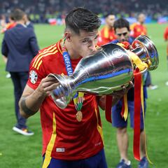 La madre de Morata, dolida por los ataques a su hijo: “No lo entendemos”