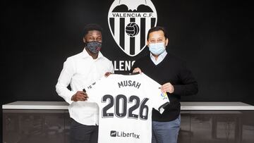 Oficial: El Valencia renueva a su perla Yunus Musah hasta 2026