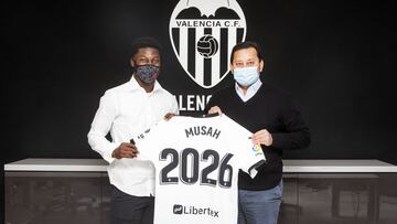 Oficial: El Valencia renueva a su perla Yunus Musah hasta 2026