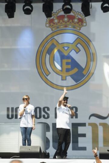 Las fan zone de Real Madrid y Atlético estuvieron muy animadas