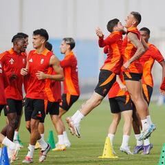 Las selecciones complican a Escribá