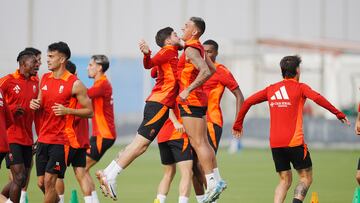 24/09/24 GRANADA CF ENTRENAMIENTO
En la imagen Tsitaishvili y Uzuni