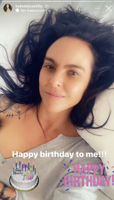 Llenan de flores a Kate del Castillo por su cumpleaños número 49