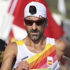 García Bragado, el abanderado en la ceremonia de clausura