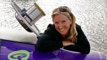 Roz Savage ha iniciado su aventura oceánica en Australia.