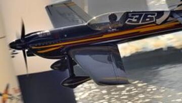 <b>EN LA ÉLITE. </b>Alejandro McLean en una prueba del Red Bull.