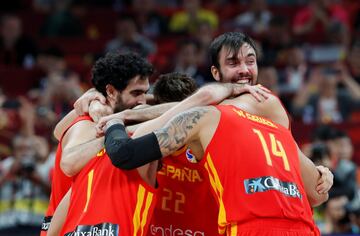 Spain players celebrate.