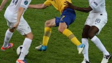 Nasri y Diarra, en el partido ante Suecia.