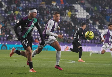 Un punto que da calma al Málaga