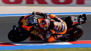 Pol Espargaró, con la KTM en Misano.
