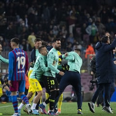 Aprobados y suspensos del Cádiz: victoria histórica y titánica