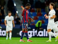 15/02/26 PARTIDOL PRIMERA DIVISION JORNADA 24
LEVANTE - VALENCIA DERBI
FIN DE PARTIDO TRISTEZA KARL ETTA EYONG