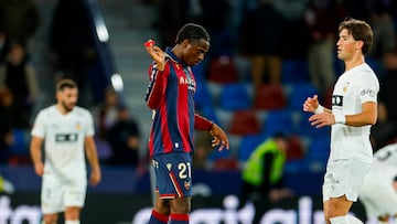 15/02/26 PARTIDOL PRIMERA DIVISION JORNADA 24
LEVANTE - VALENCIA DERBI
FIN DE PARTIDO TRISTEZA KARL ETTA EYONG