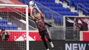 El portero Gabriel Slonina durante un entrenamiento con el Chicago Fire.