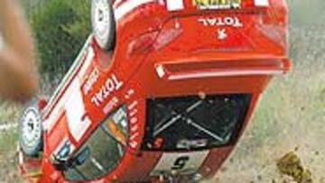 <b>GRONHOLM VOLCÓ</B>. Marcus sigue, aunque retrasado, en carrera.