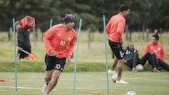 Santa Fe entrena a doble jornada en Guadalajara