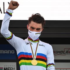 Alaphilippe: "Ganar el arcoíris culmina el sueño de una vida"