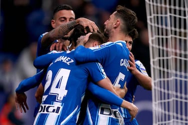 Puado, “con el guapo subido”