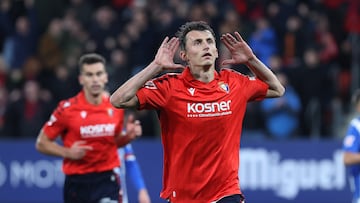 Budimir celebra uno de sus goles.