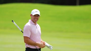 McIlroy holds a big lead at the top of the rankings but could still be overtaken by one man at the DP World Tour Championship.