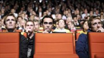 Alberto Contador, entre Chris Froome y Bradley Wiggins en la presentaci&oacute;n del Tour 2013.