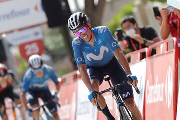 El ciclista español del Movistar Enric Mas finaliza segundo en la undécima etapa.