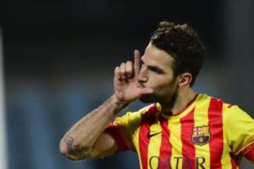 Cesc Fábregas celebrando uno de sus goles durante el partido de la decimoséptima jornada de la liga en Primera División que se disputa esta tarde en el Coliseo Alfonso Pérez.