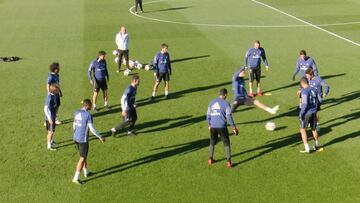 Cristiano vacila a Coentrao y el caño acaba siendo al revés