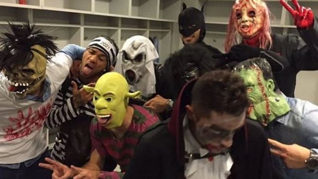 El Halloween de Piqué, Suárez y Neymar en el Coliseum que terminó en denuncia: “Vaya personajes”
