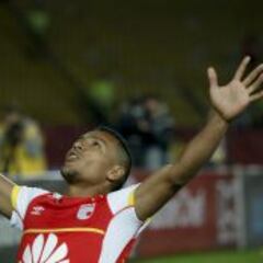 El goleador de Santa Fe vuelve a la titular frente al Tolima