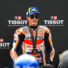 Márquez asoma el hocico