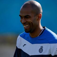 Naldo libera otra plaza de extracomunitario en el Espanyol