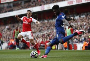 Arsenal derrotó a Manchester United en el clásico.