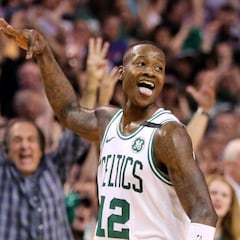 Boston tiene siete vidas: 2-0 tras remontar 22 puntos en el Garden