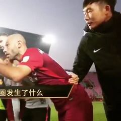 La intensa arenga 'argentino-china' de Mascherano que ha puesto el país asiático a sus pies