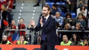 Sito Alonso, ya exentrenador del Barcelona, durante el partido contra el Baskonia.