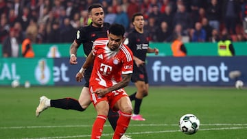Soccer Football - DFB Cup - Semi Final - Bayer Leverkusen v Bayern Munich - BayArena, Leverkusen, Germany - April 22, 2026 Bayern Munich's Luis Diaz scores their second goal REUTERS/Thilo Schmuelgen DFB REGULATIONS PROHIBIT ANY USE OF PHOTOGRAPHS AS IMAGE SEQUENCES AND/OR QUASI-VIDEO.