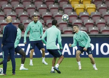 Karim Benzema y Luka Jovic.