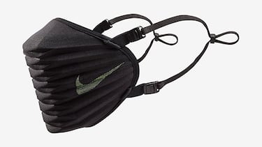 Encontramos una mascarilla deportiva Nike transpirable con un 20% de descuento