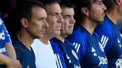 El entrenador de la seleccion chilena, Eduardo Berizzo, es fotografiado durante el partido de clasificación al Mundial 2026 contra Venezuela.